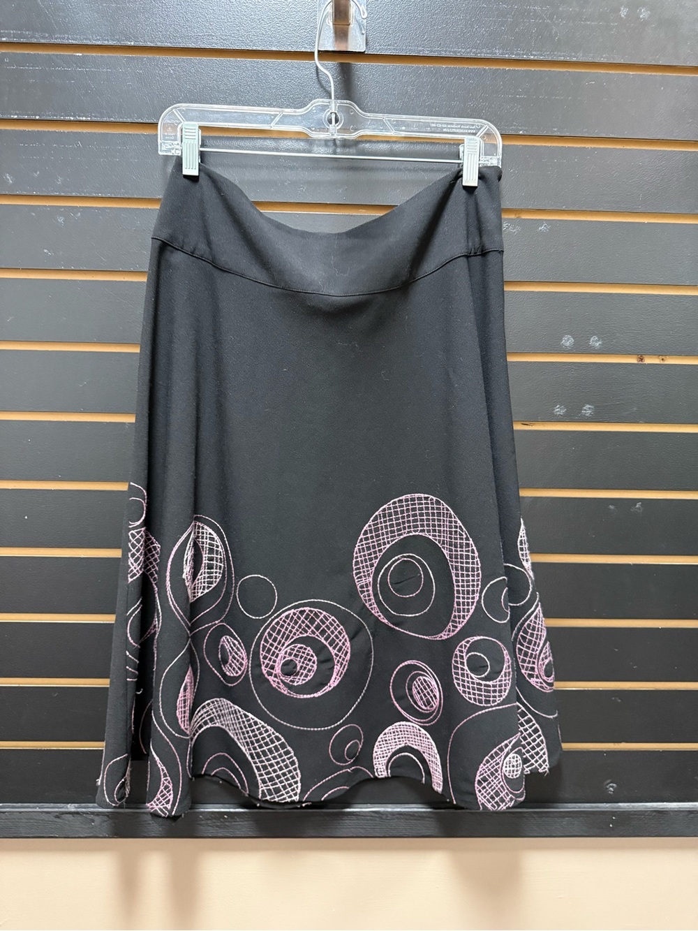 Sunny Leigh Black A-Line Skirt Pink Embroidered Circle Hem Size 8